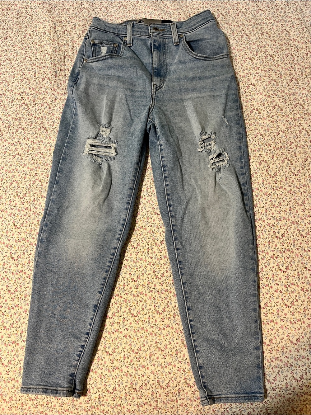 Levi's SilverTab Light Blue Distressed Mom Jeans. Size 28